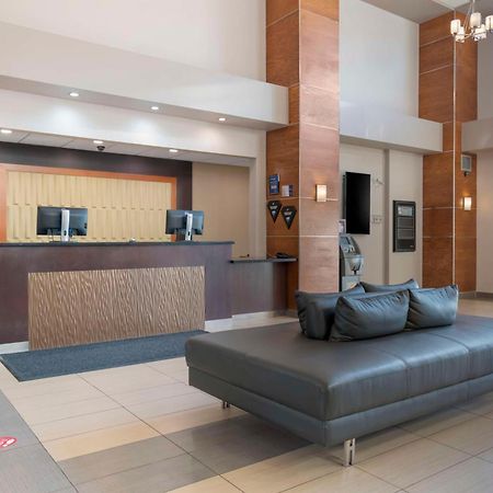 Best Western Plus Moose Jaw Exterior foto